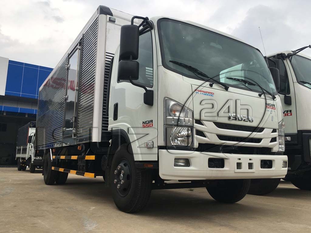 Xe tải Isuzu 5T7 thùng kín - NQR75ME4